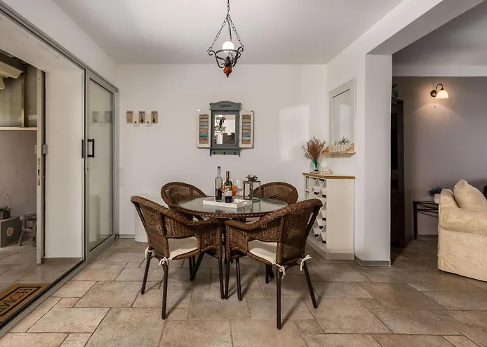 Apartment Stunning In *